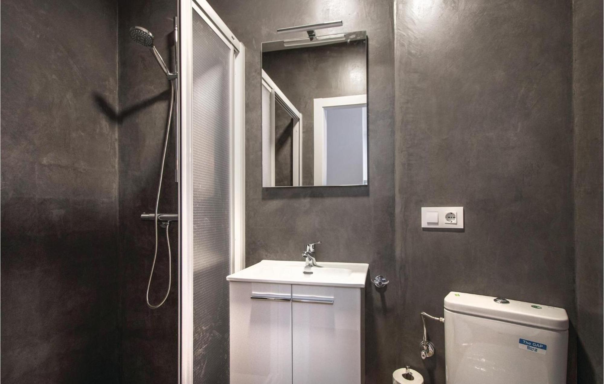 Amazing Apartment In Blanes With Kitchen エクステリア 写真