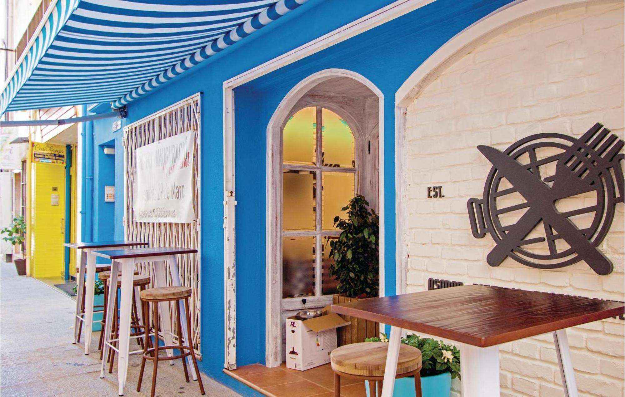 Amazing Apartment In Blanes With Kitchen エクステリア 写真